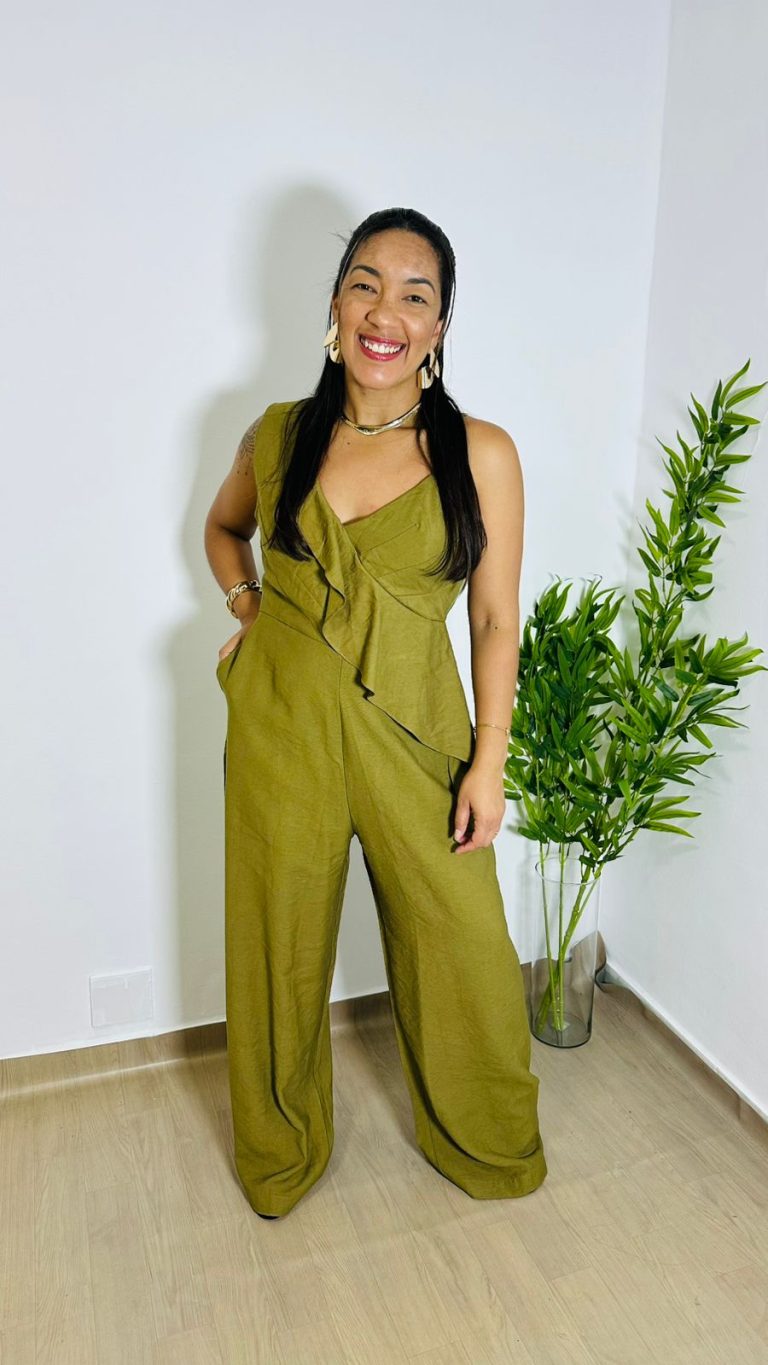 Macacão Babado Duda